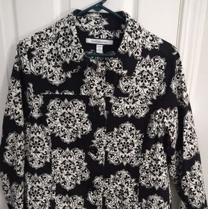 Croft and Barrow black and white flowered pea coat size M